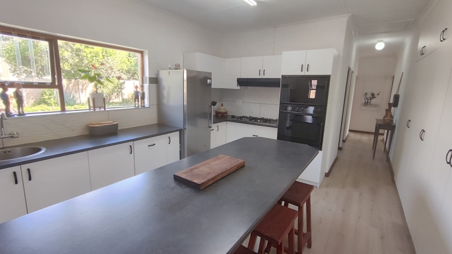 3 Bedroom Property for Sale in Stilbaai Wes Western Cape